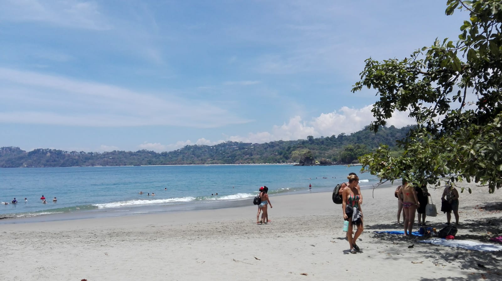 Sendero costero en Manuel Antonio